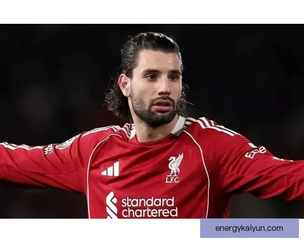 索博斯洛伊长传精准，表现稳健助力球队攻防转换